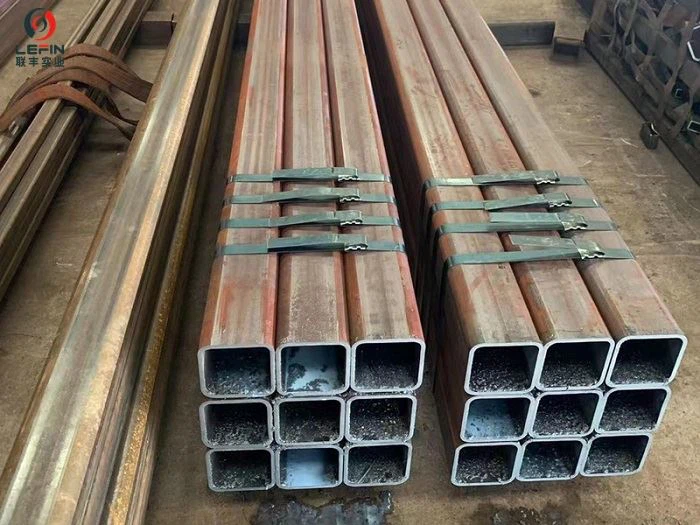 Secció buida estructural sense costures acabada en calent