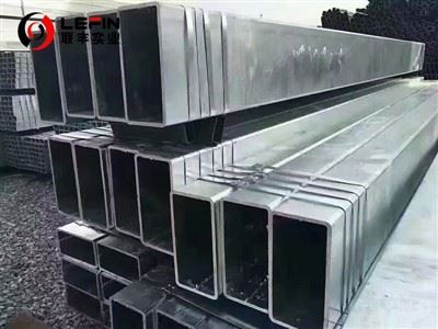 Emmagatzematge i eliminació d'òxid de seccions de tub quadrat